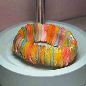 Colorful sea shell bracelet from Thailand